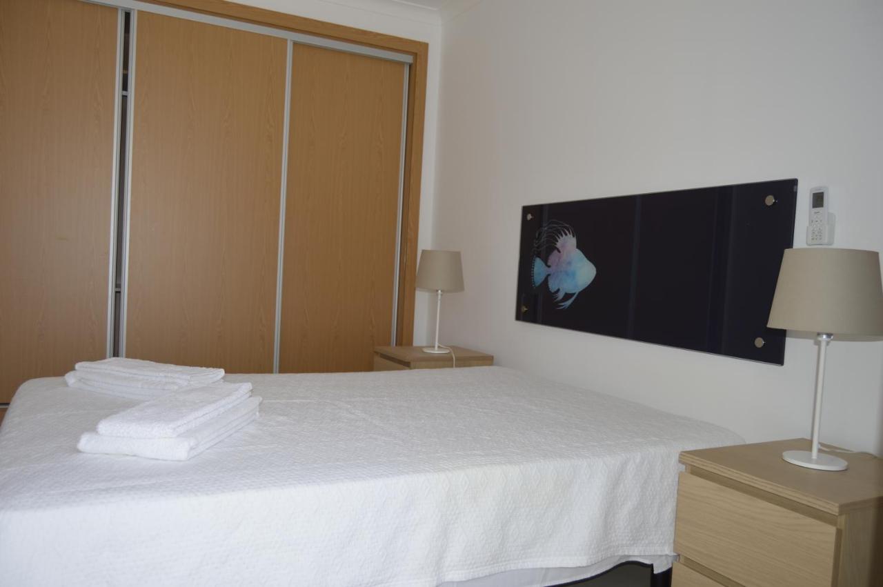 Moradia Nova E Completa A 350 Mtrs. Vakantiehuis *