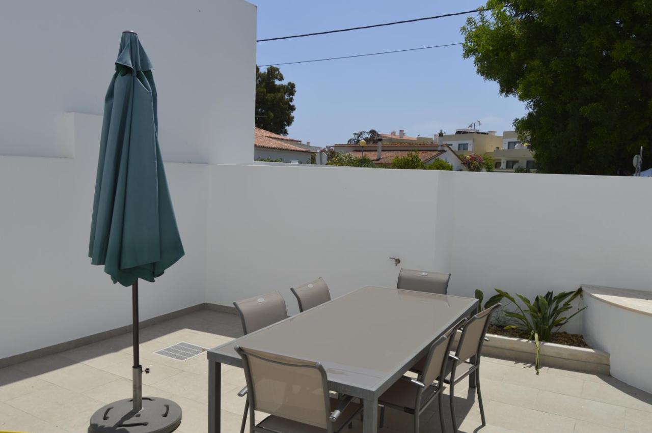 Ferienhaus Moradia Nova E Completa A 350 Mtrs.